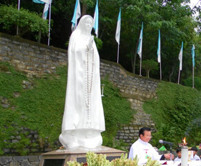 Tour hành hương Đức Mẹ Tà Pao 1 ngày 1 đêm